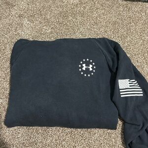 LG Black Crewneck Sweater with Patriotic Design